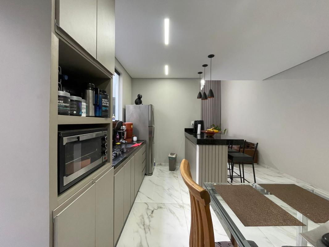 Casa, Santa Efigênia, 3 Quartos, 2 Vagas, 1 Suíte