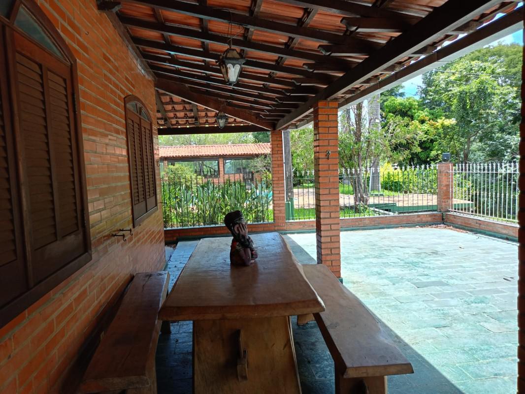 Fazenda, Ravena, 4 Quartos, 4 Vagas, 1 Suíte