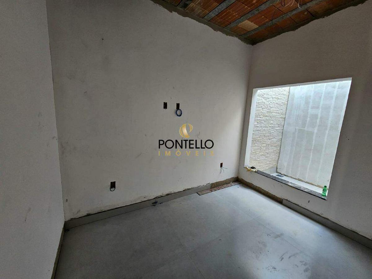 Casa, Jardim Europa, 3 Quartos, 2 Vagas, 1 Suíte