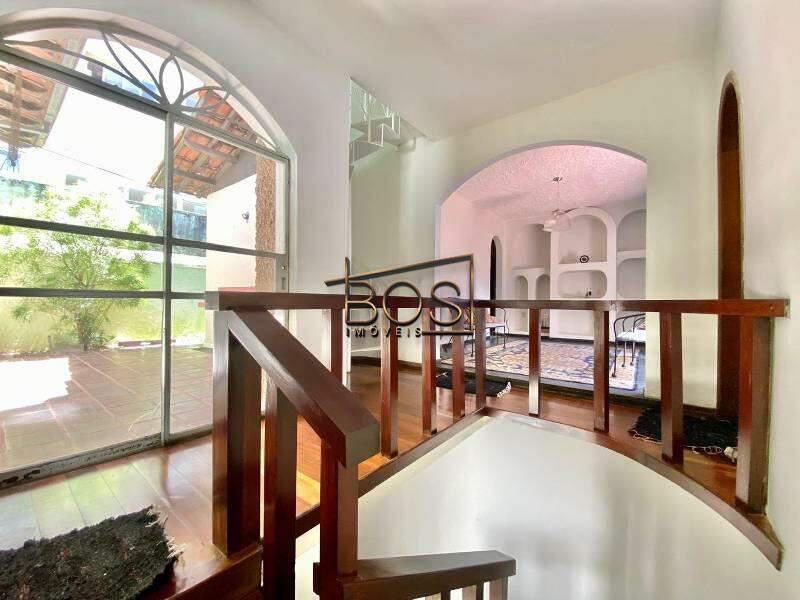 Casa, Sion, 4 Quartos, 6 Vagas, 1 Suíte