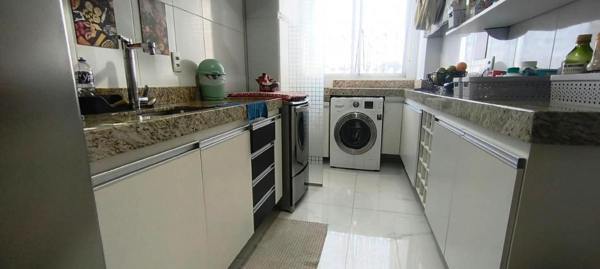 Apartamento, Sagrada Família, 3 Quartos, 2 Vagas, 1 Suíte