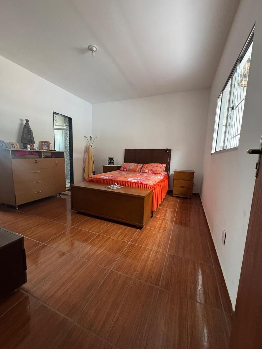 Casa, Lagoa, 3 Quartos, 5 Vagas, 1 Suíte