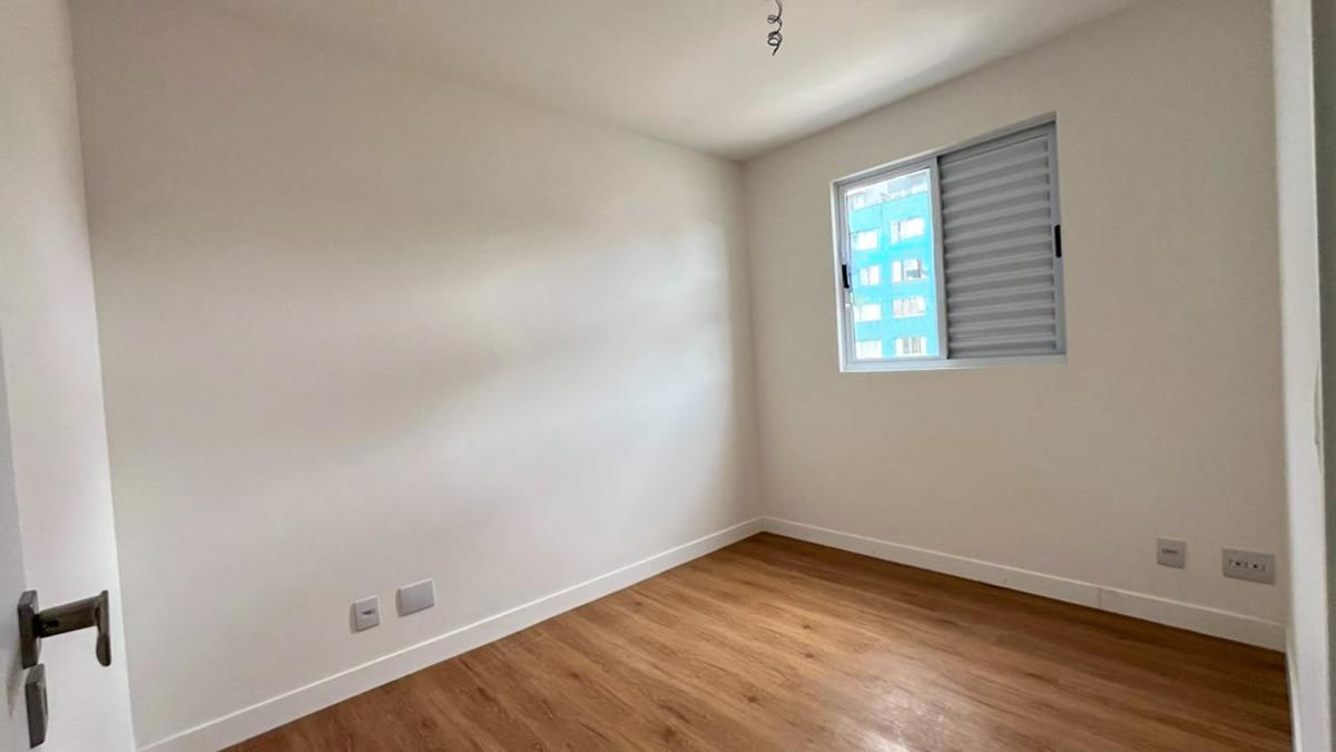 Apartamento, Sagrada Família, 3 Quartos, 2 Vagas, 1 Suíte
