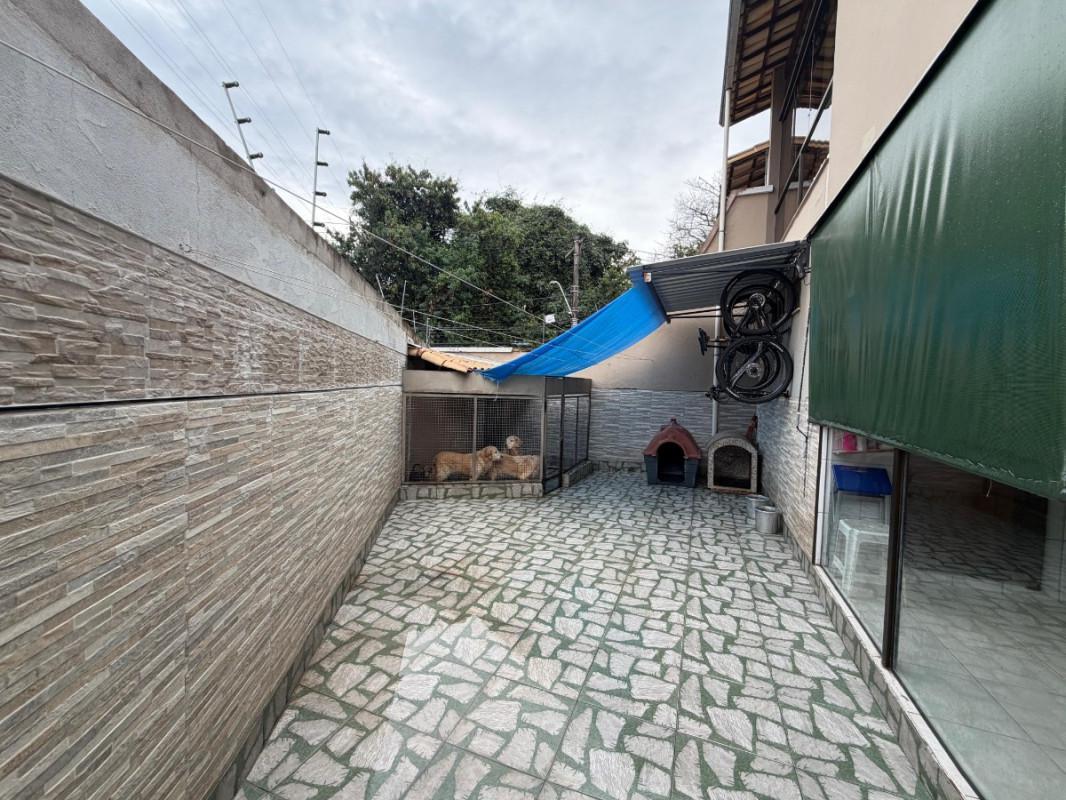 Casa, Itapoã, 3 Quartos, 3 Vagas, 1 Suíte