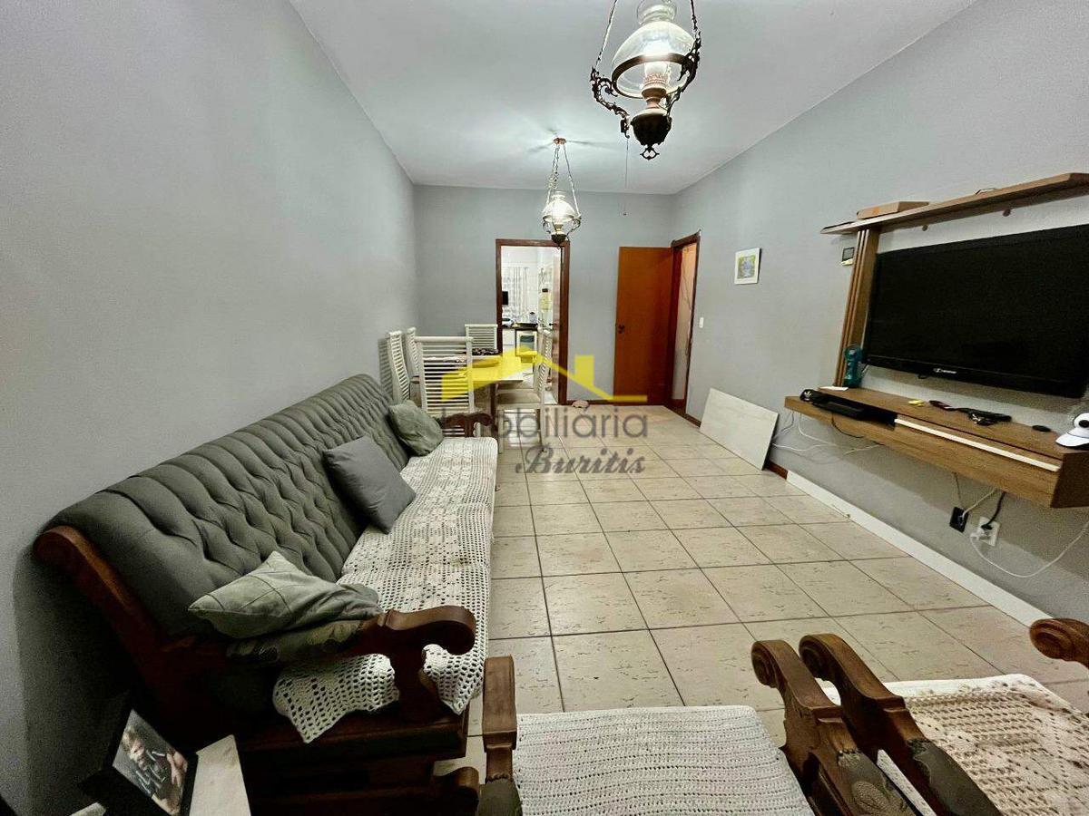 Casa, Buritis, 3 Quartos, 2 Vagas, 1 Suíte