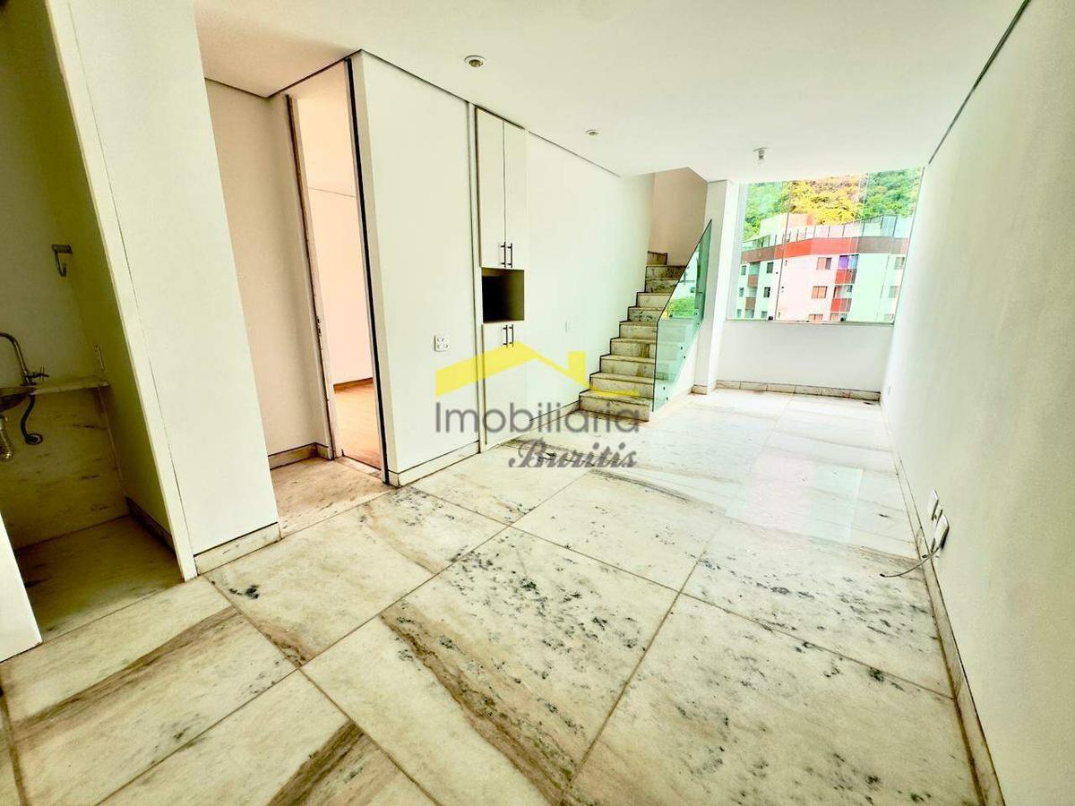 Cobertura, Buritis, 3 Quartos, 2 Vagas, 1 Suíte