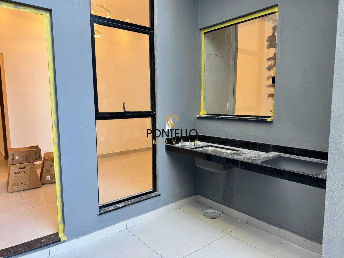 Casa, São Cristóvão, 2 Quartos, 2 Vagas, 1 Suíte