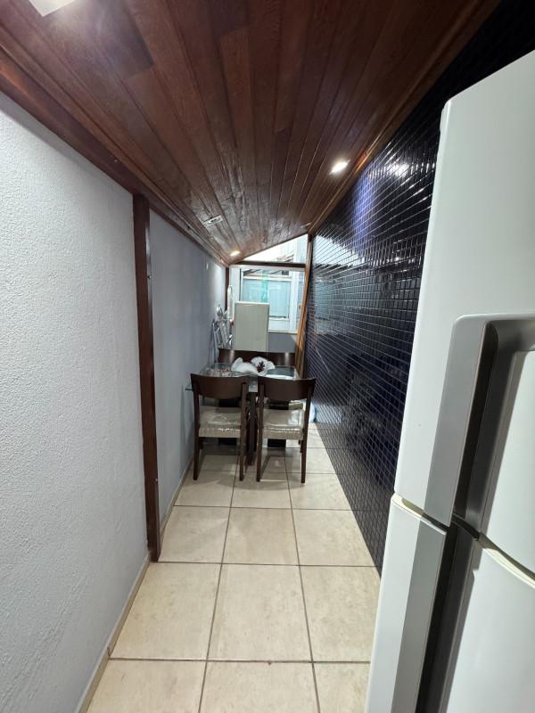 Apartamento, Sagrada Família, 2 Quartos, 1 Vaga, 1 Suíte