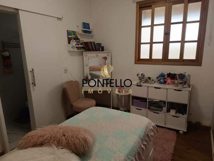 Casa, Jardim América, 3 Quartos, 3 Vagas, 2 Suítes