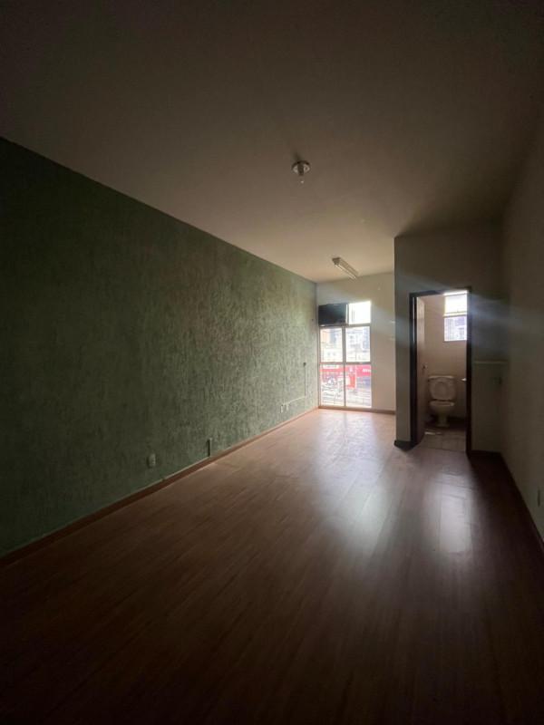 Sala, Cidade Nova, 0 Quarto, 0 Vaga
