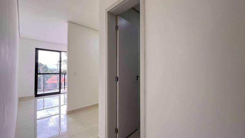 Casa, Santa Branca, 3 Quartos, 2 Vagas, 1 Suíte