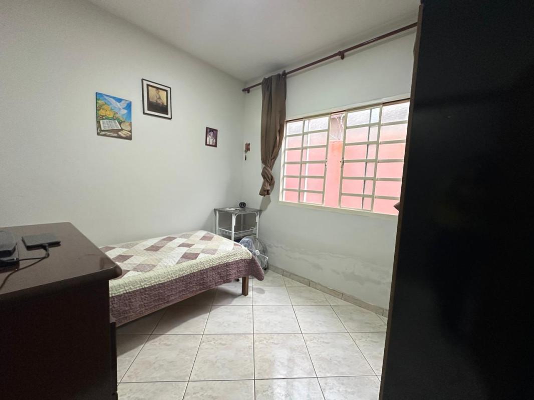 Casa, Centro, 2 Quartos, 2 Vagas