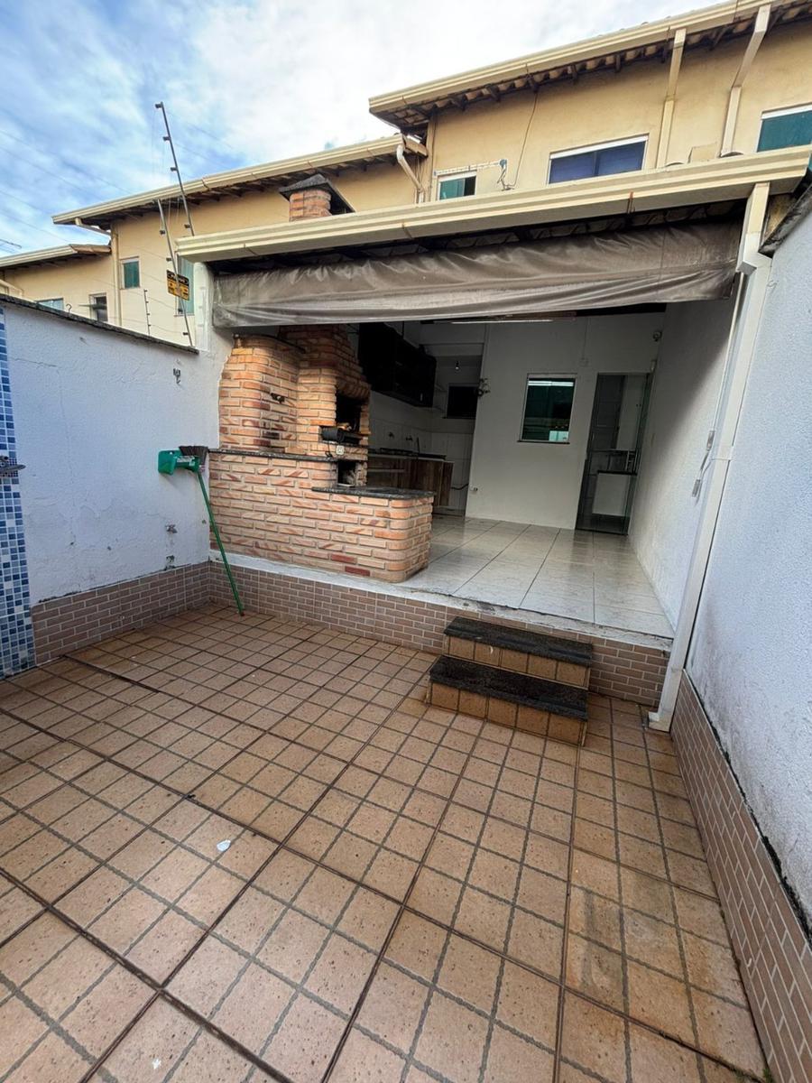 Casa, Jardim Leblon, 2 Quartos, 2 Vagas, 2 Suítes