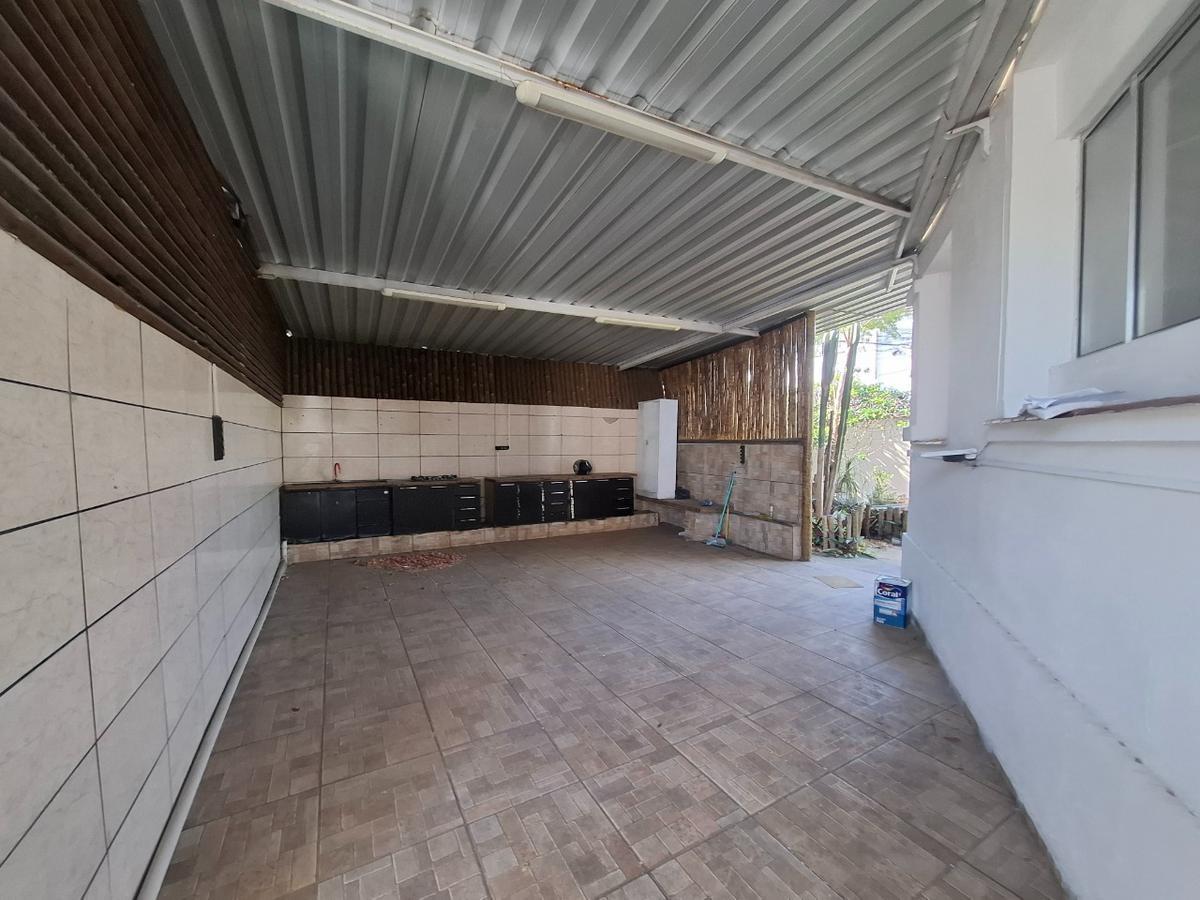 Casa, Cachoeirinha, 5 Quartos, 4 Vagas