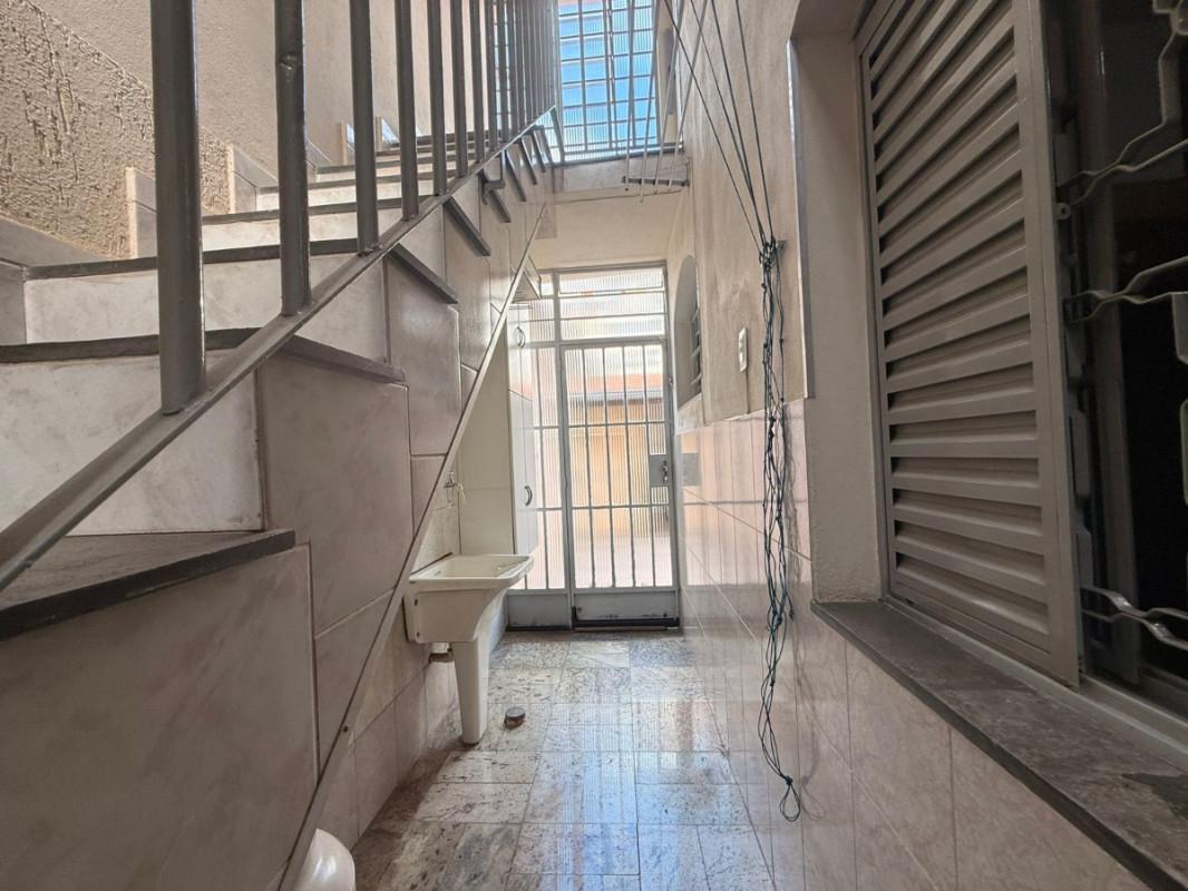 Casa, Sagrada Família, 4 Quartos, 2 Vagas, 1 Suíte
