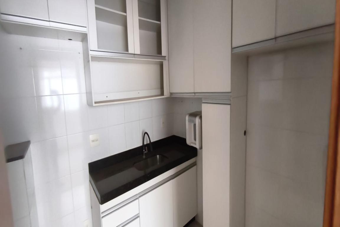 Apartamento, Sagrada Família, 3 Quartos, 2 Vagas, 1 Suíte