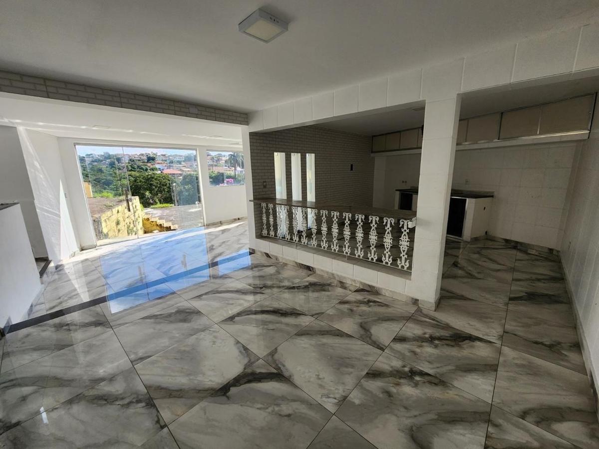 Casa, Colonial, 3 Quartos, 10 Vagas, 2 Suítes