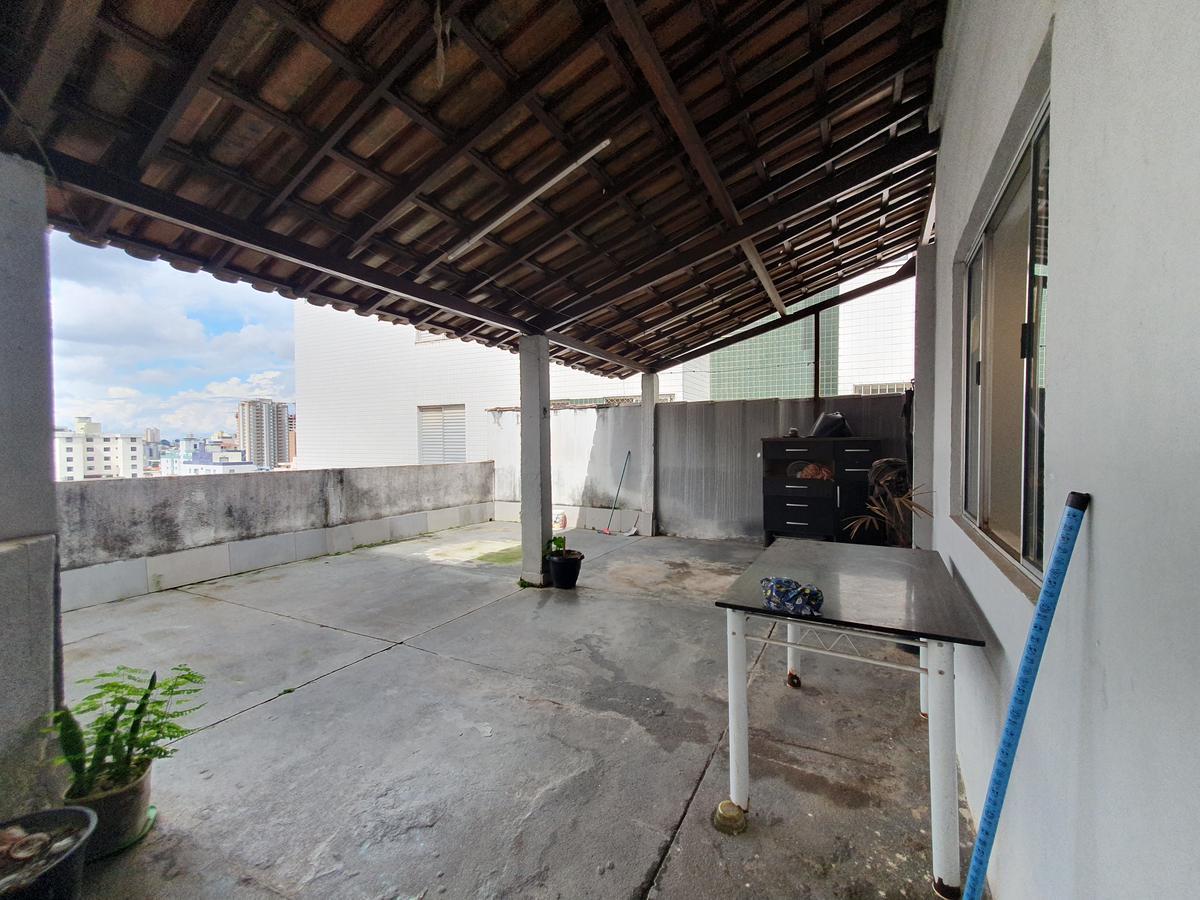 Casa, Nova Suíssa, 4 Quartos, 5 Vagas, 1 Suíte