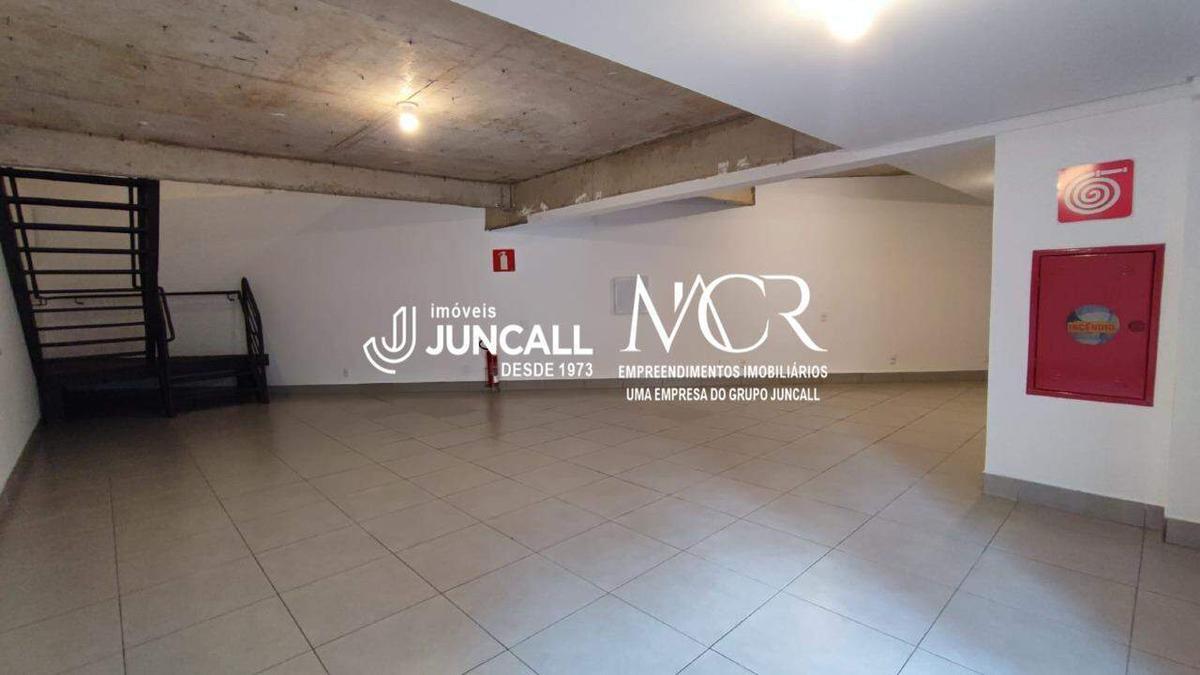 Loja, Funcionários