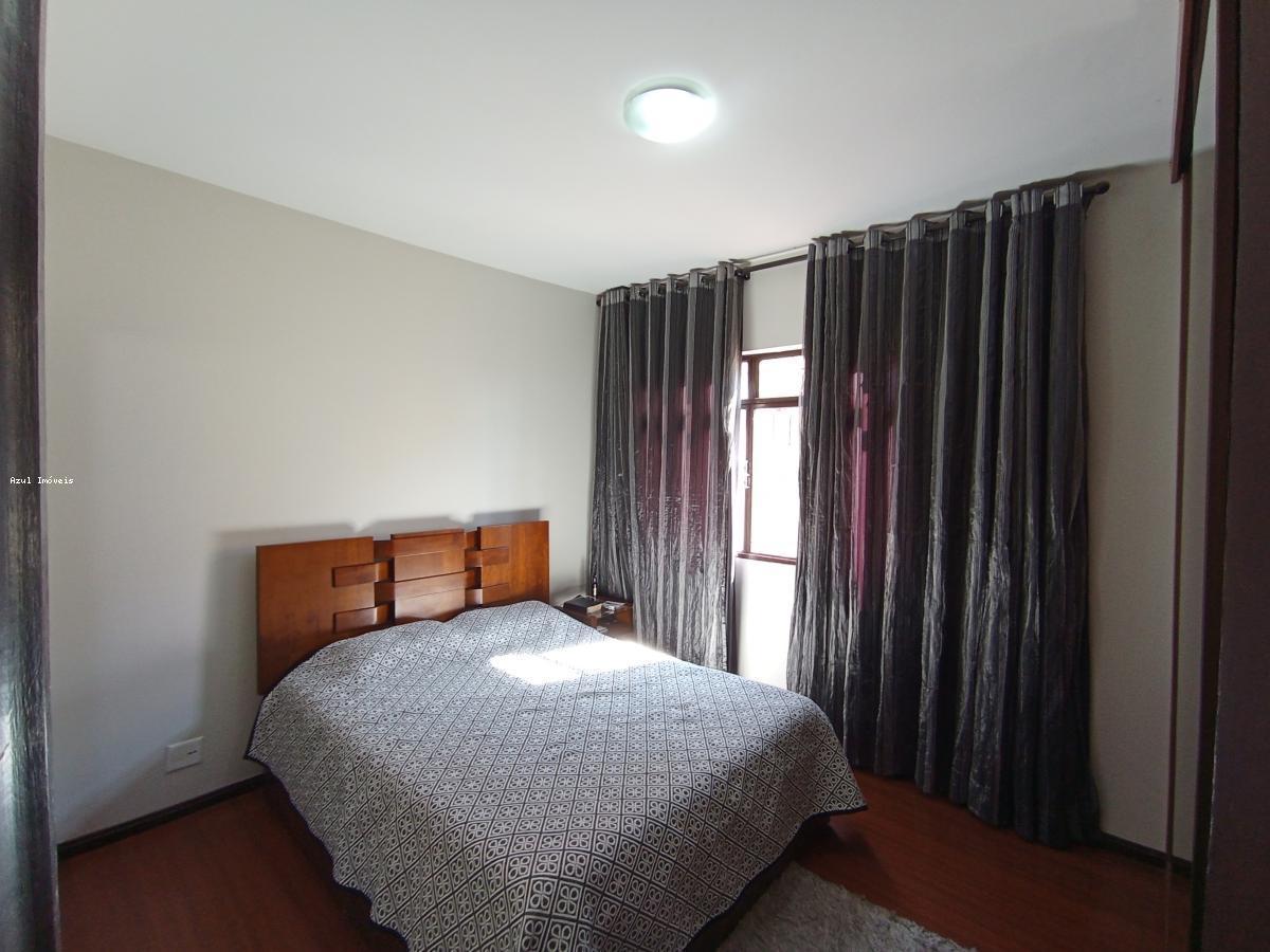 Casa, Santa Branca, 3 Quartos, 2 Vagas, 1 Suíte