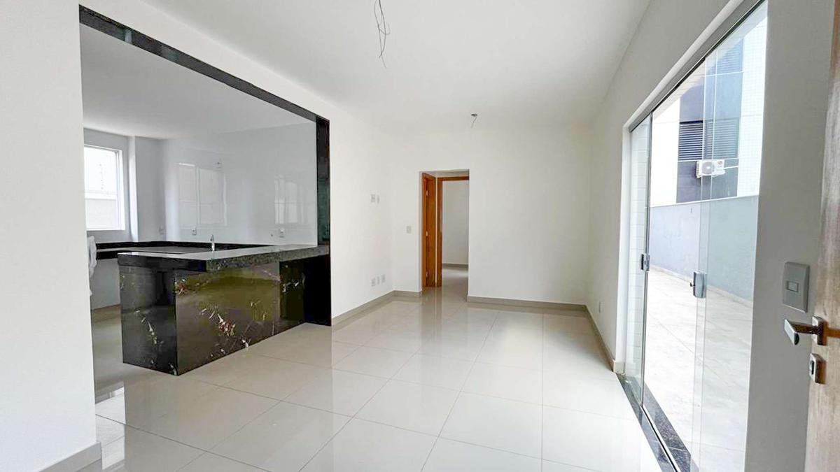 Apartamento, Vila Paris, 2 Quartos, 2 Vagas, 2 Suítes