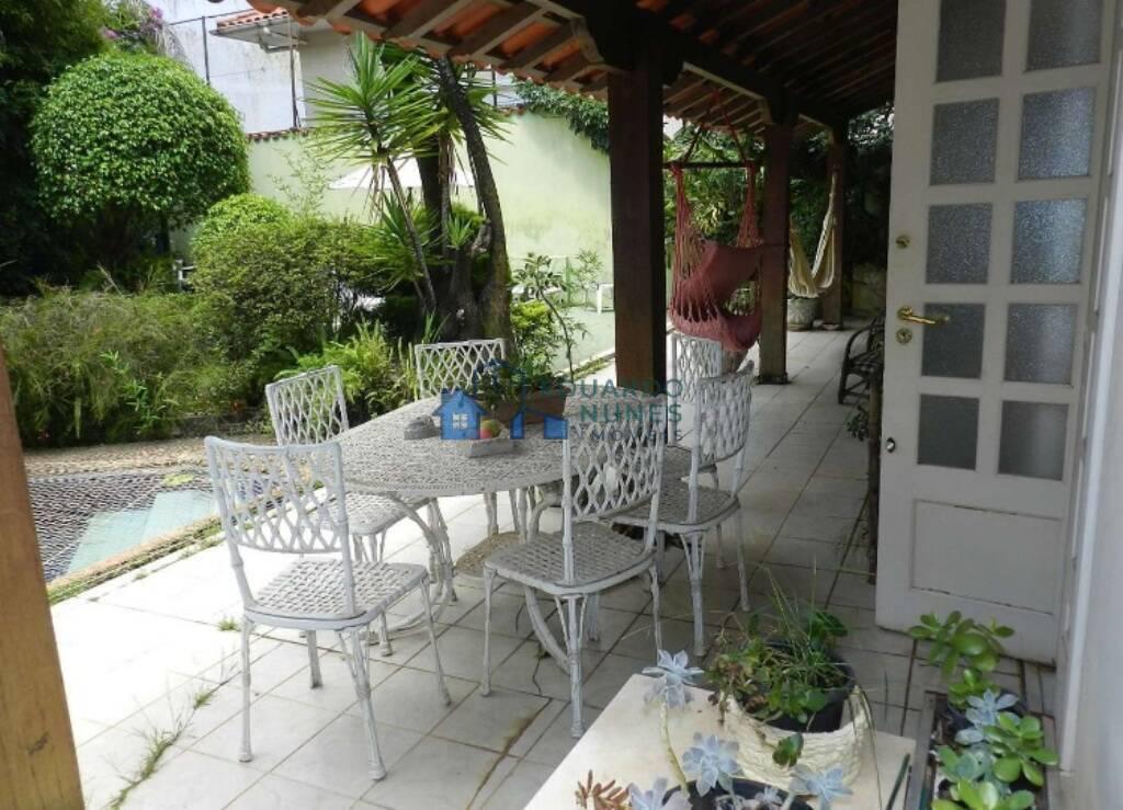 Casa, Santa Lúcia, 6 Quartos, 10 Vagas, 3 Suítes