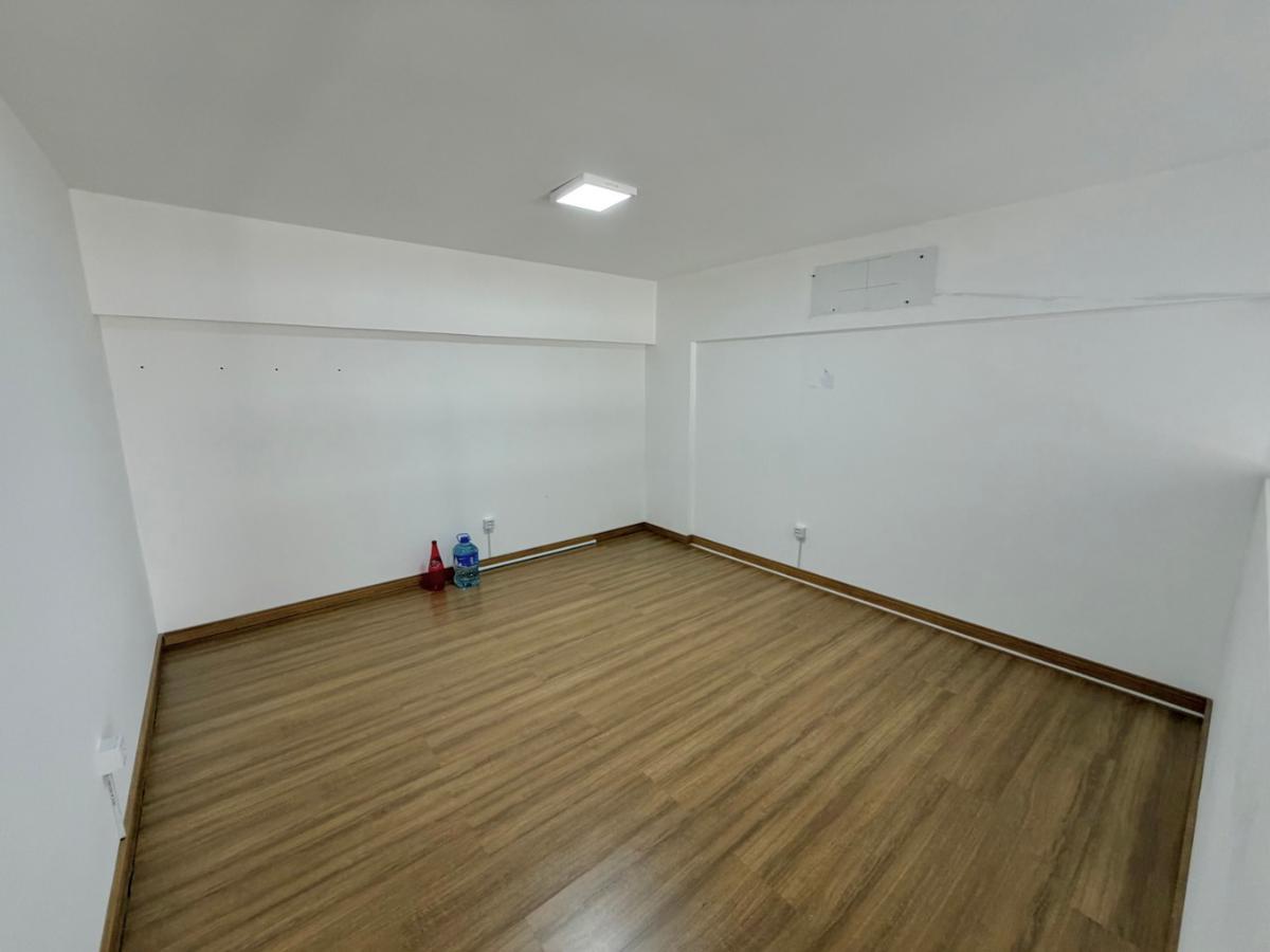 Sala, São José, 0 Quarto, 1 Vaga
