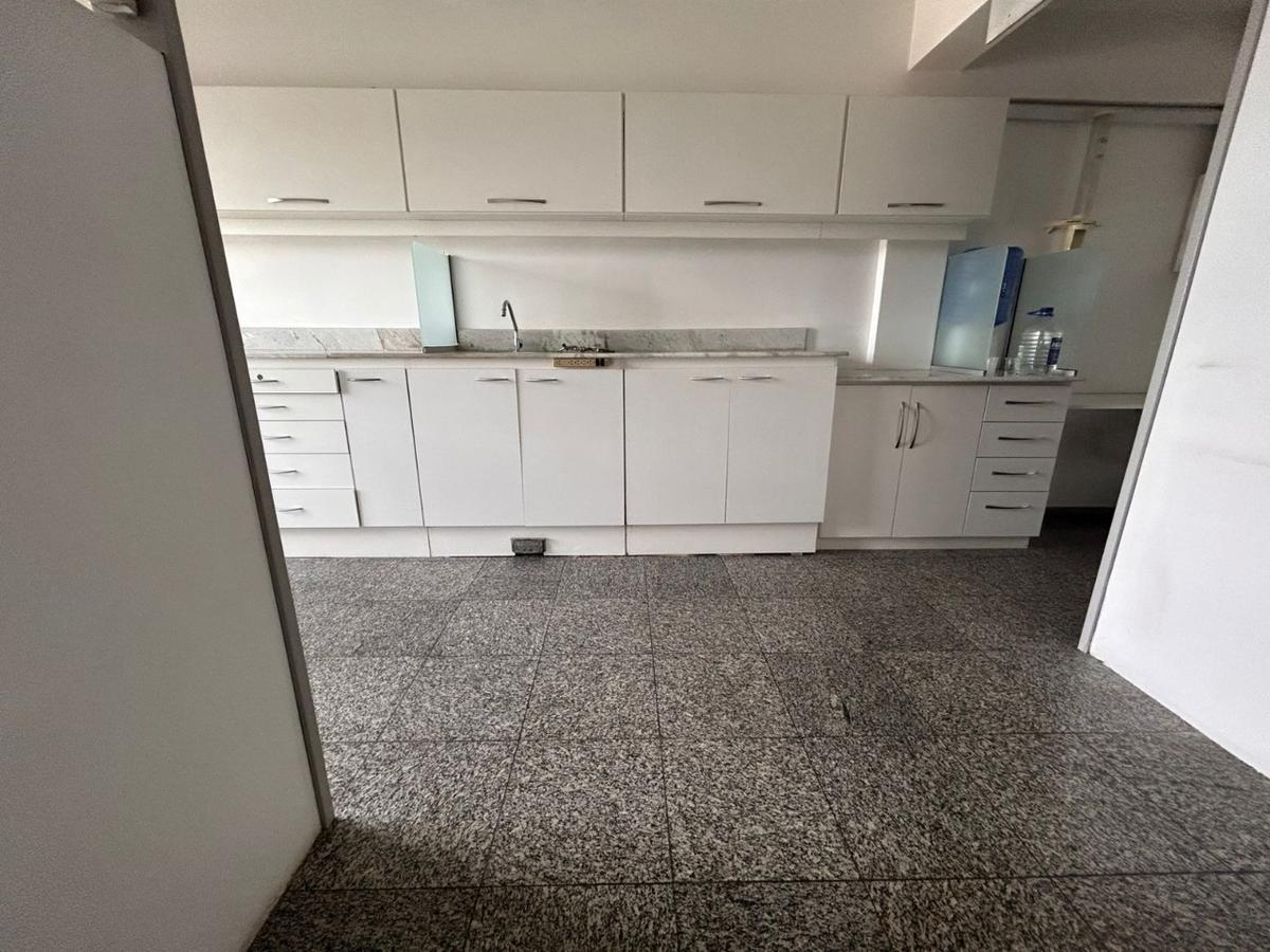 Sala, Centro, 0 Quarto, 0 Vaga