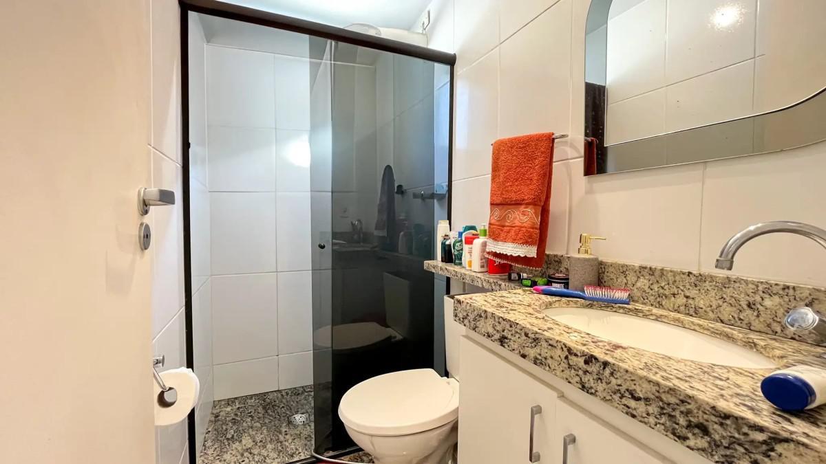 Casa, Buritis, 4 Quartos, 2 Vagas, 1 Suíte