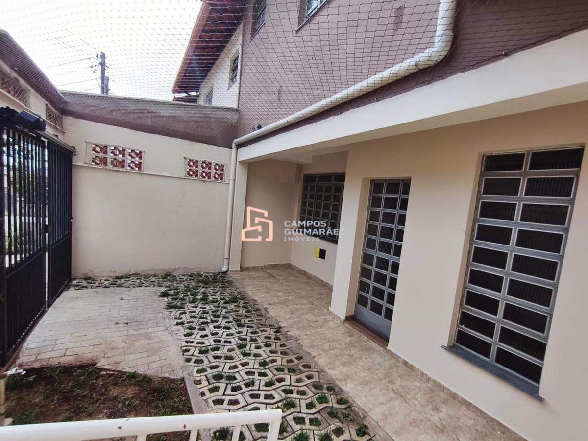 Casa, Barreiro, 2 Quartos, 1 Vaga, 1 Suíte