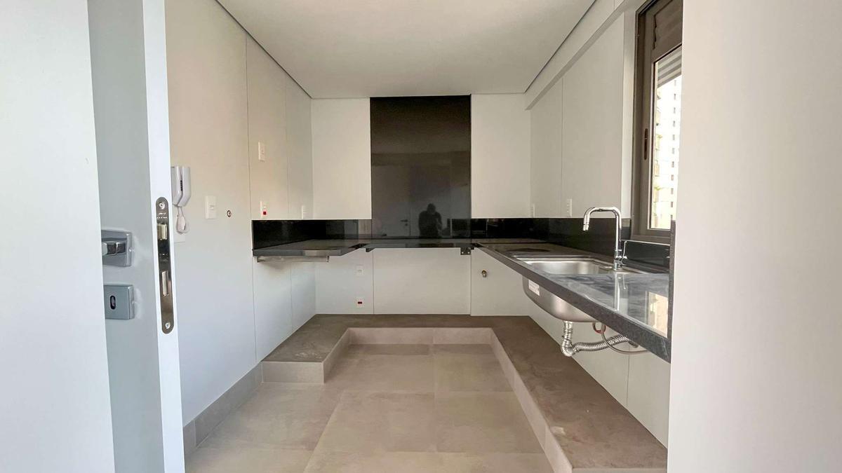 Apartamento, Serra, 3 Quartos, 2 Vagas, 3 Suítes
