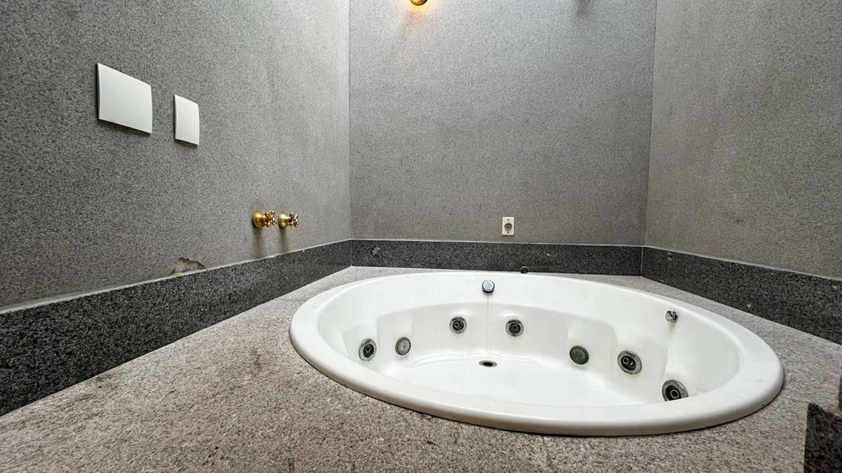 Casa, São Luiz (pampulha), 5 Quartos, 11 Vagas, 4 Suítes