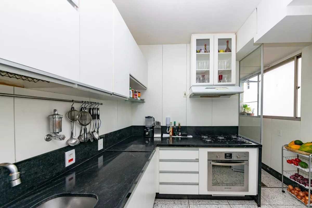 Apartamento, Coração de Jesus, 3 Quartos, 1 Vaga, 1 Suíte