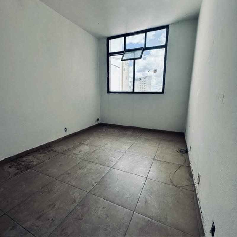 Sala, Centro, 0 Quarto, 0 Vaga