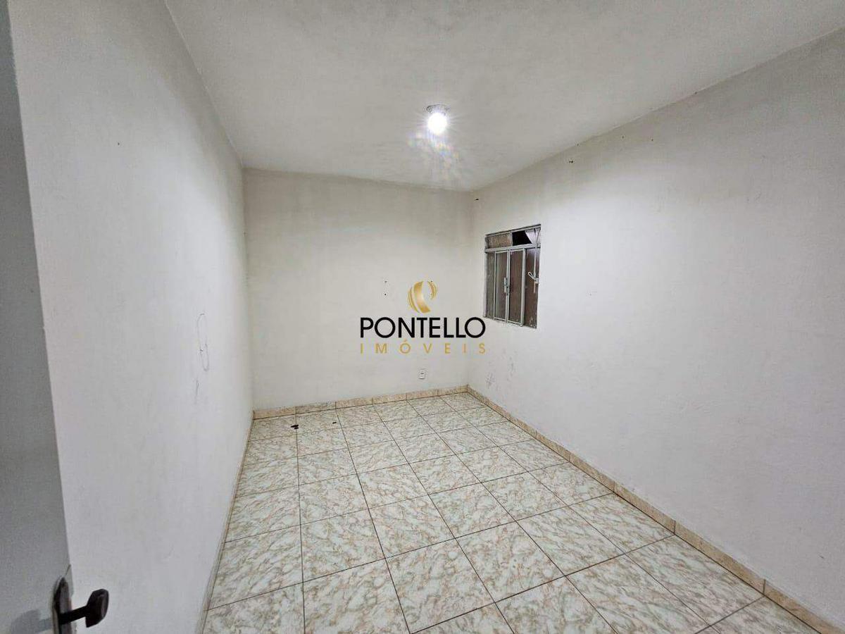 Casa, Esperança, 4 Quartos, 2 Vagas, 1 Suíte