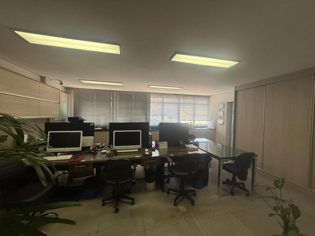 Sala, Cidade Nova, 0 Quarto, 0 Vaga