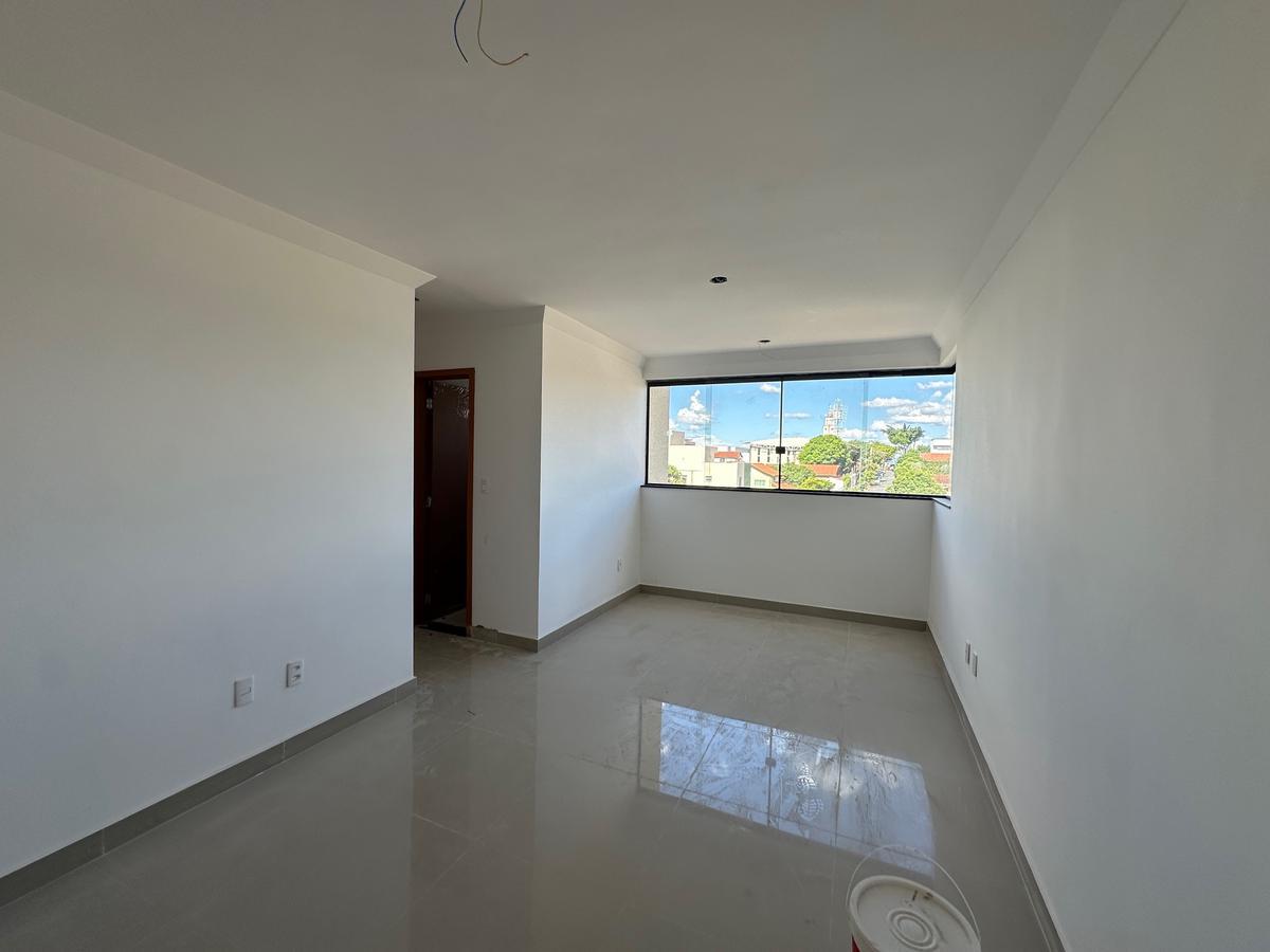 Apartamento, Serrano, 2 Quartos, 1 Vaga