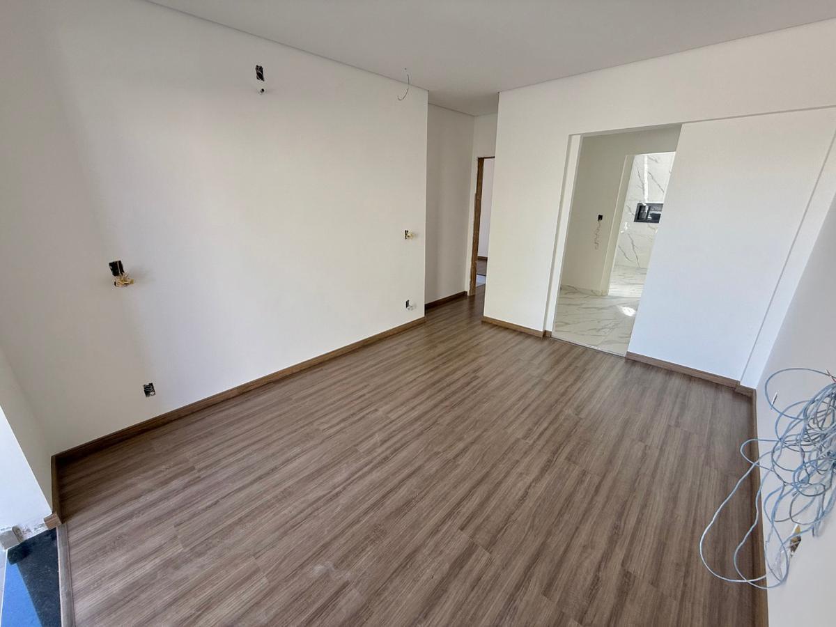 Casa, Paquetá, 3 Quartos, 2 Vagas, 3 Suítes