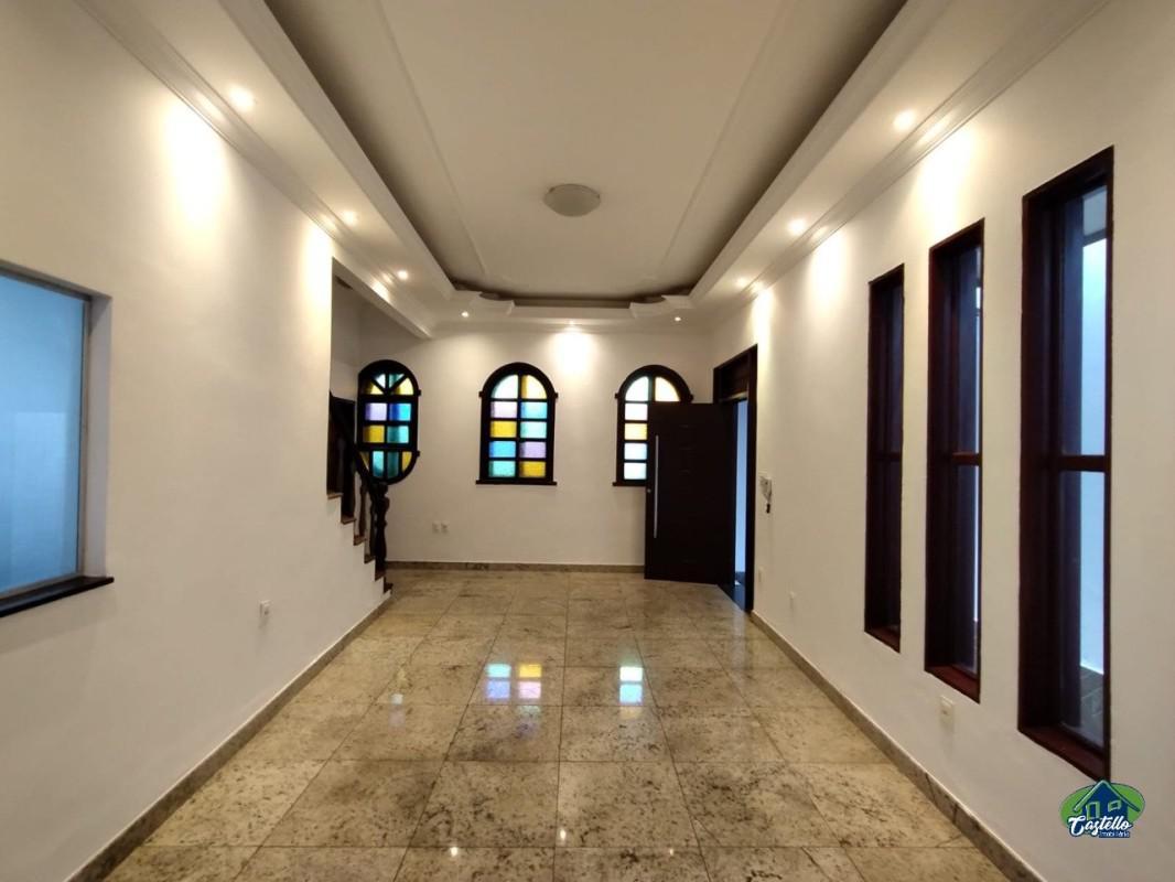 Casa, Concórdia, 4 Quartos, 2 Vagas, 1 Suíte