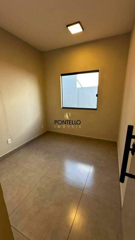 Casa, Manoa, 2 Quartos, 3 Vagas, 1 Suíte