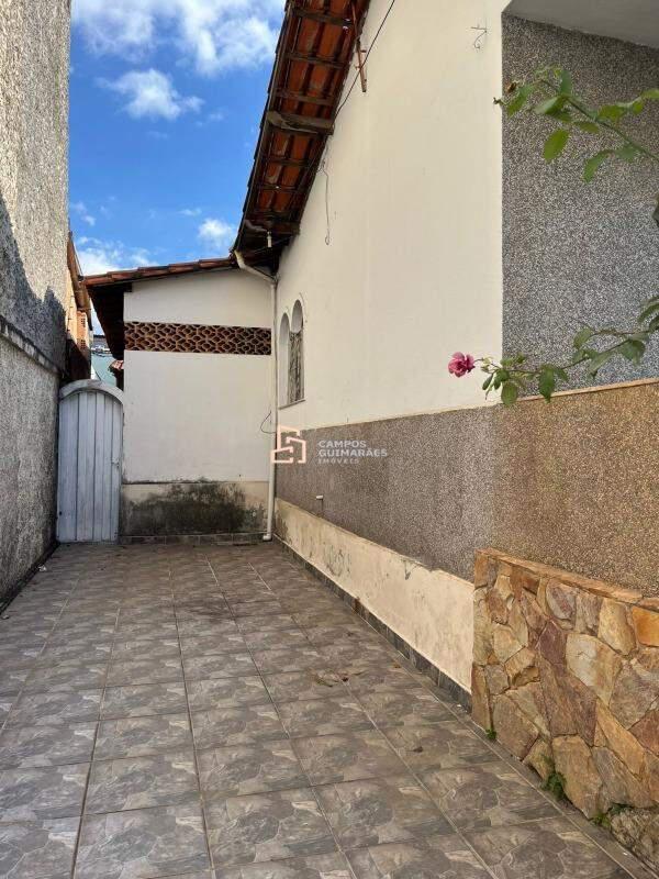 Casa, Coqueiros, 4 Quartos, 5 Vagas, 1 Suíte