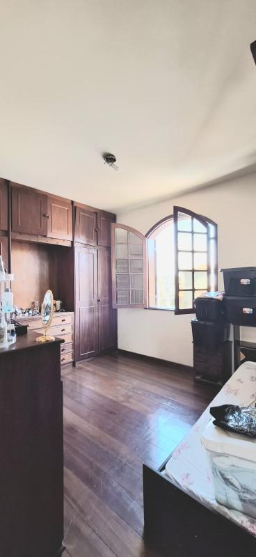 Casa, Floresta, 4 Quartos, 3 Vagas, 1 Suíte