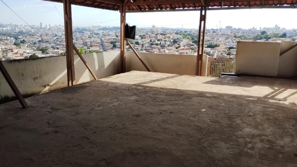 Casa, Santa Inês, 6 Quartos, 3 Vagas, 2 Suítes