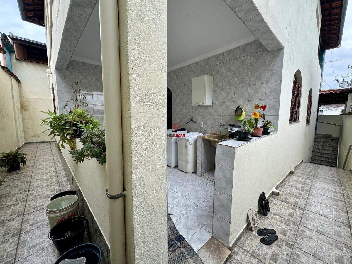 Casa, Tirol, 3 Quartos, 3 Vagas, 1 Suíte