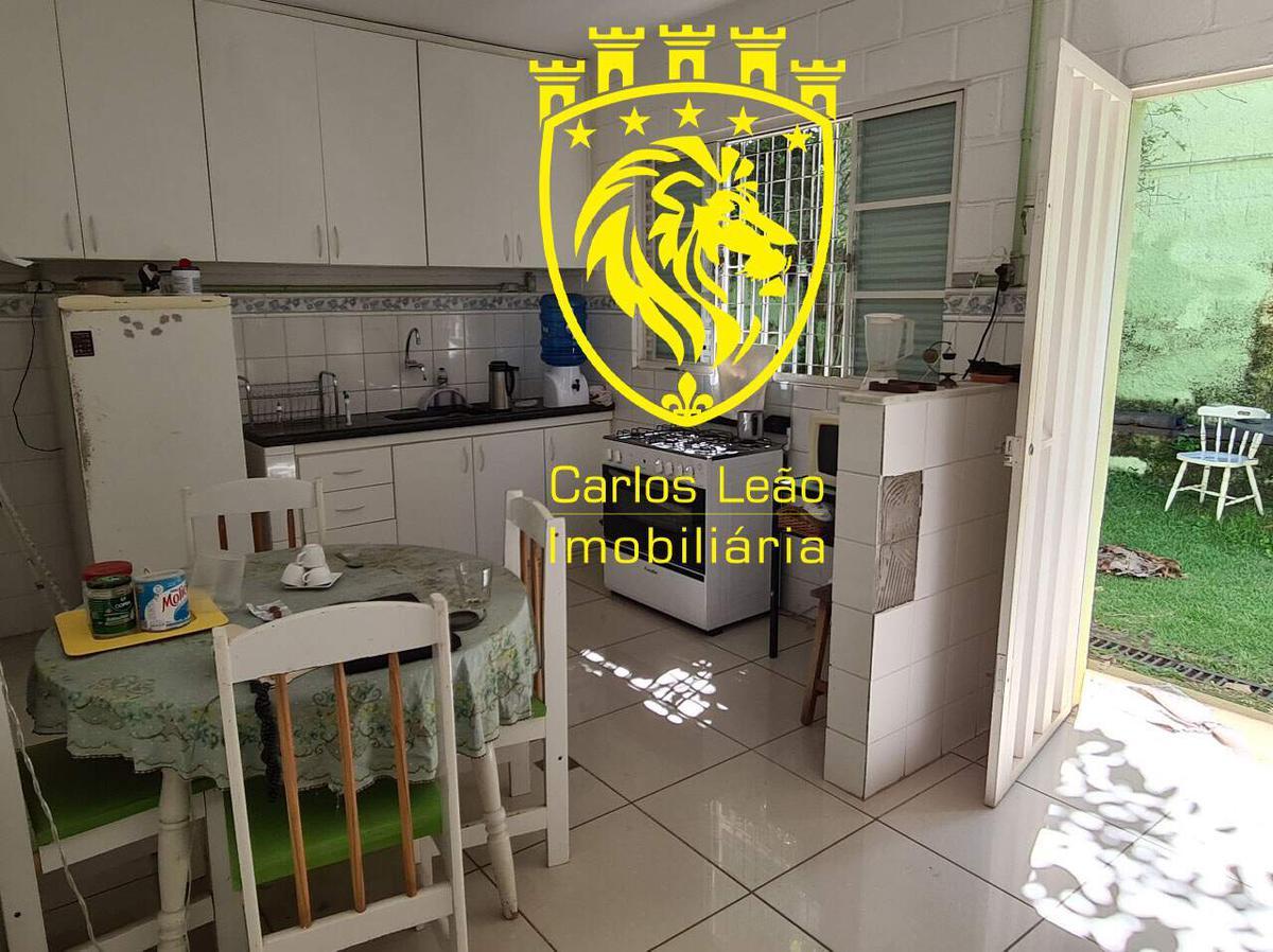Galpão, Palmeiras, 0 Quarto, 20 Vagas