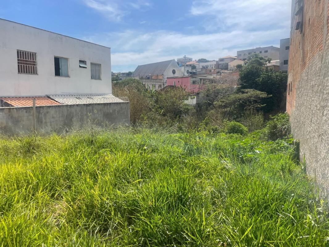 Lote, Novo Barreirinho, 0 Quarto, 0 Vaga