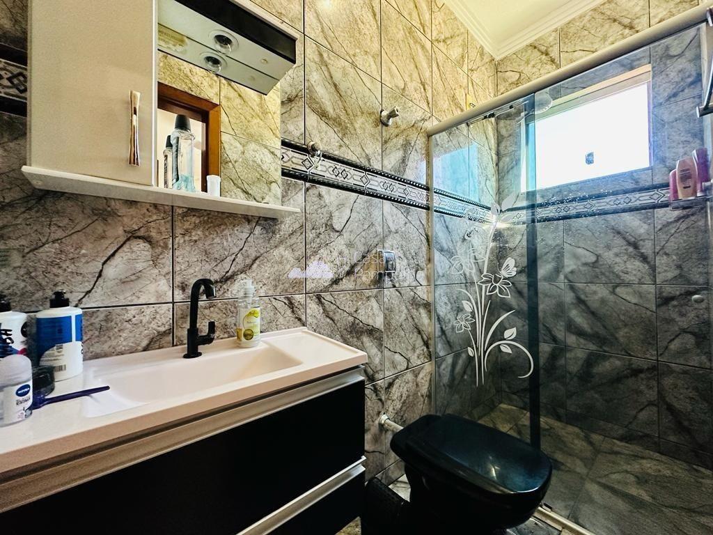 Casa, Piratininga (venda Nova), 4 Quartos, 8 Vagas, 1 Suíte