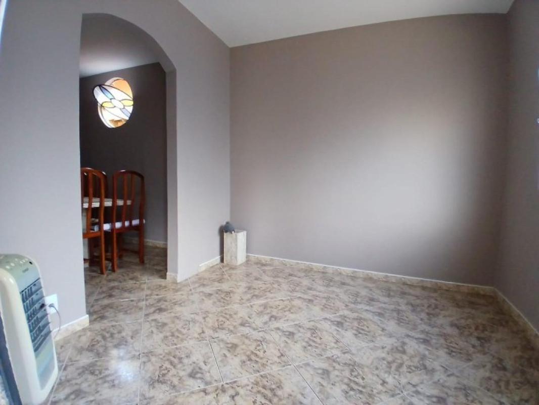 Casa, Milionários, 2 Quartos, 1 Vaga, 1 Suíte