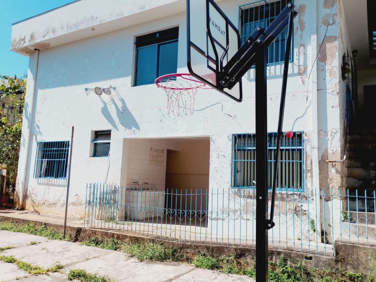 Casa, Santa Branca, 3 Quartos, 4 Vagas, 1 Suíte