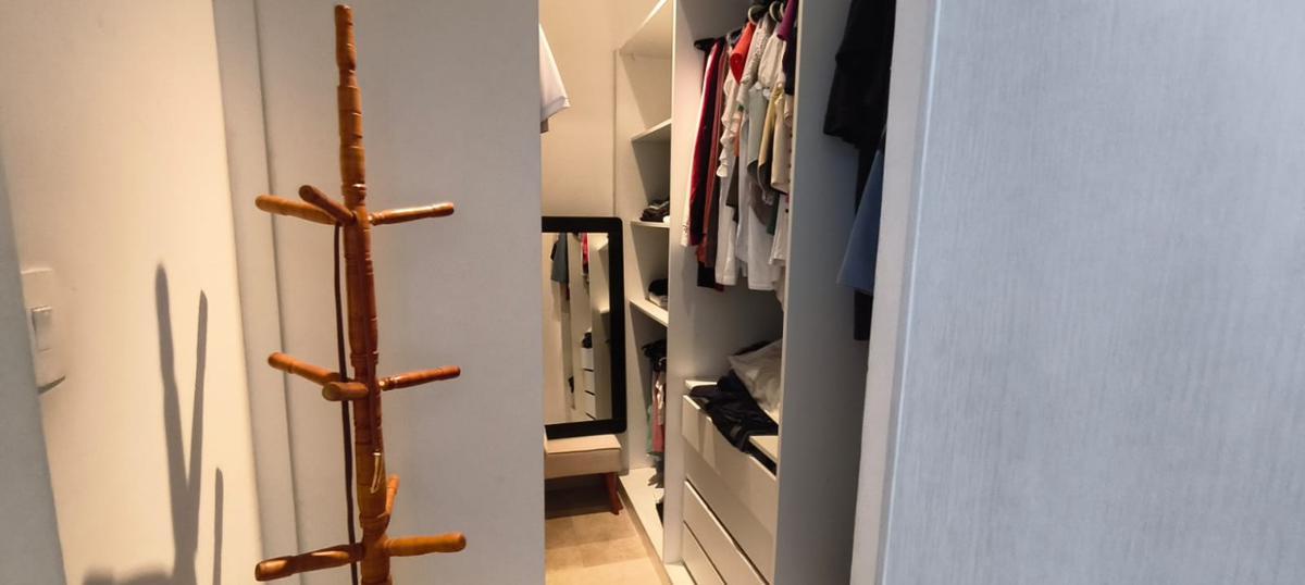Casa, Cachoeirinha, 6 Quartos, 4 Vagas, 2 Suítes